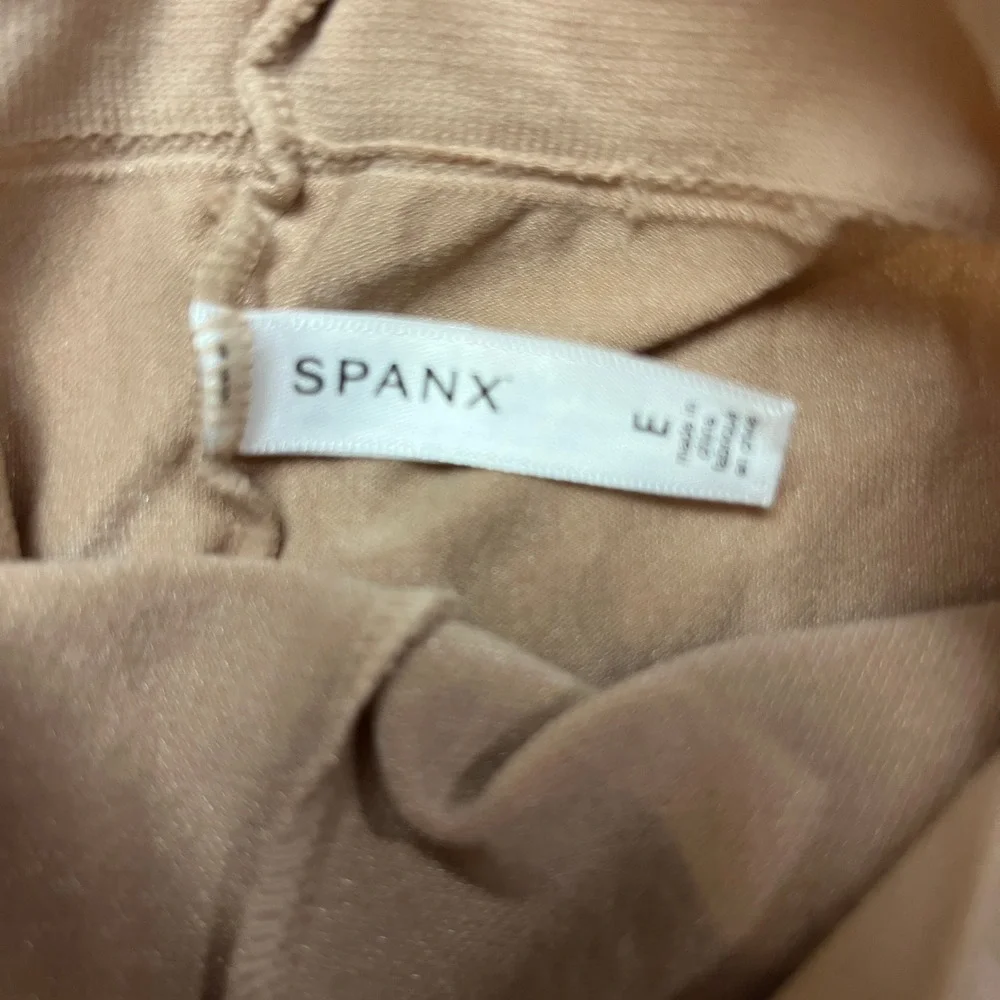 Spanx Tights Womens Size E‎ Nude Luxe Leg High-Waisted Sheer Pantyhose 20211R